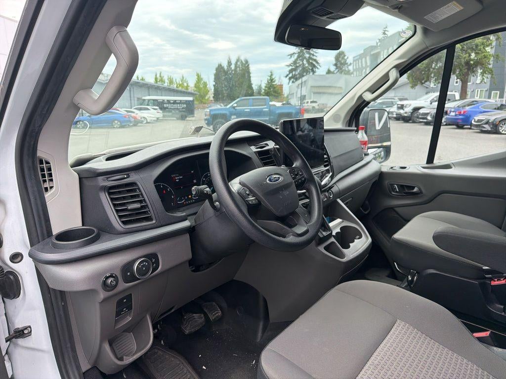 2024 Ford Transit Passenger Wagon XLT
