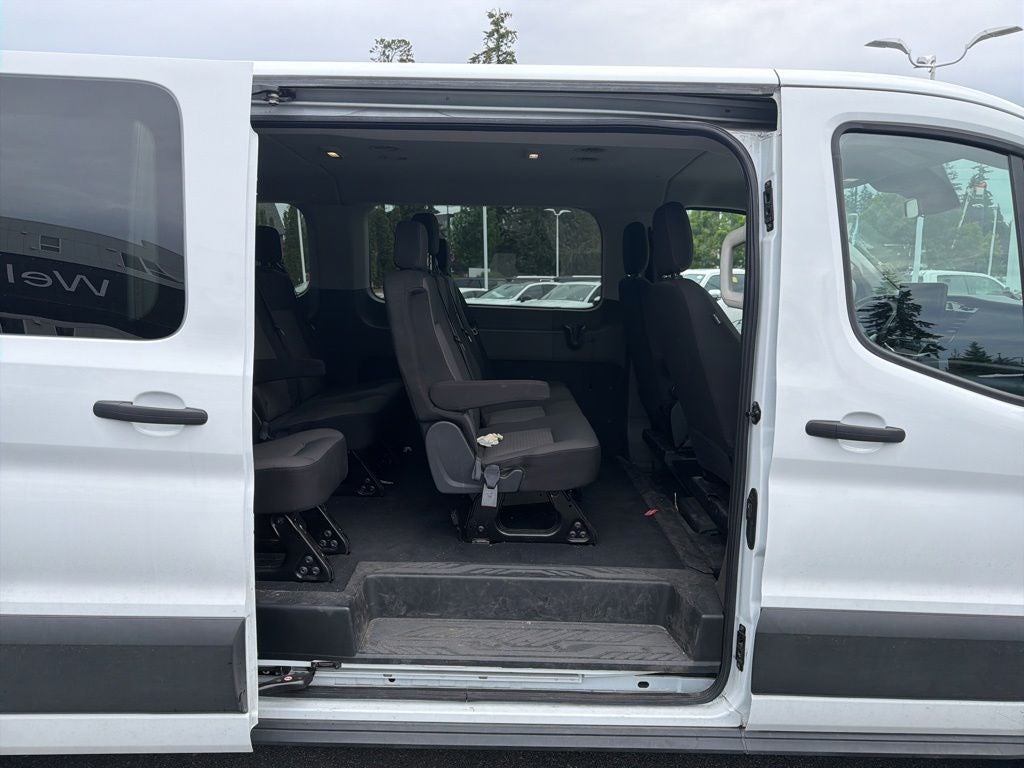2024 Ford Transit Passenger Wagon XLT