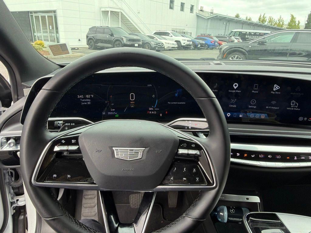 2024 Cadillac LYRIQ Tech