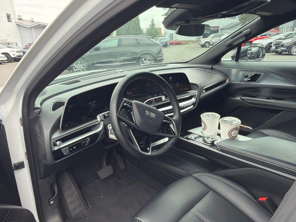 2024 Cadillac LYRIQ Tech