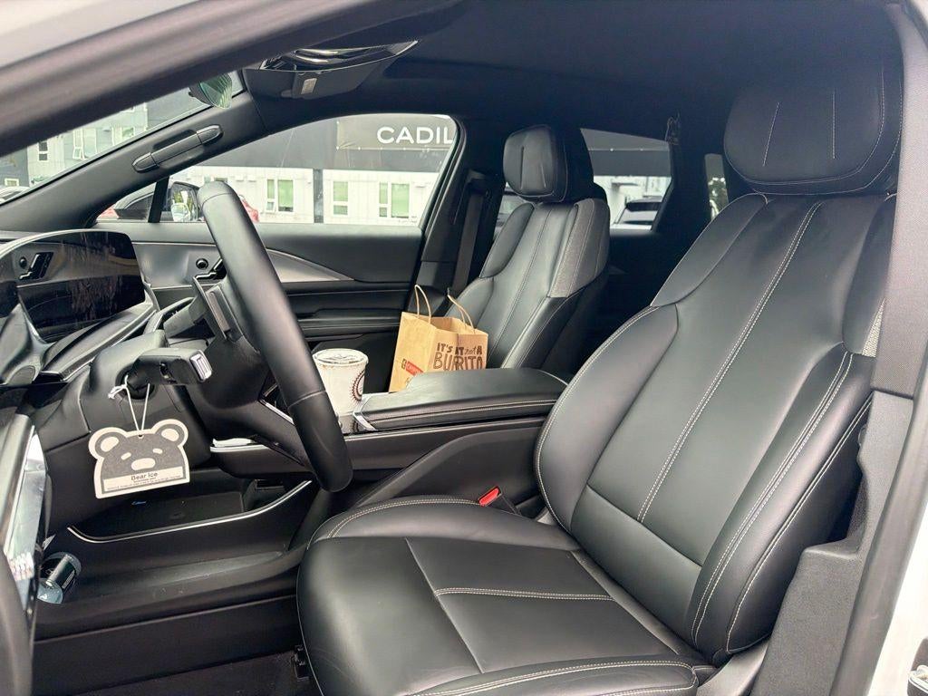 2024 Cadillac LYRIQ Tech