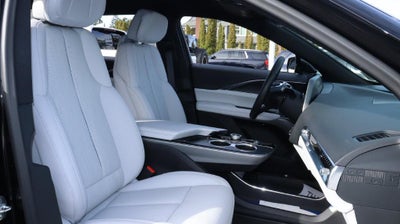 2024 Cadillac LYRIQ Luxury 1