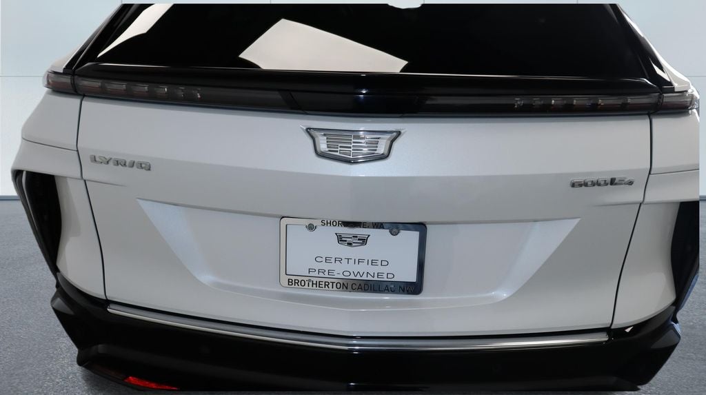 2024 Cadillac LYRIQ Luxury 2