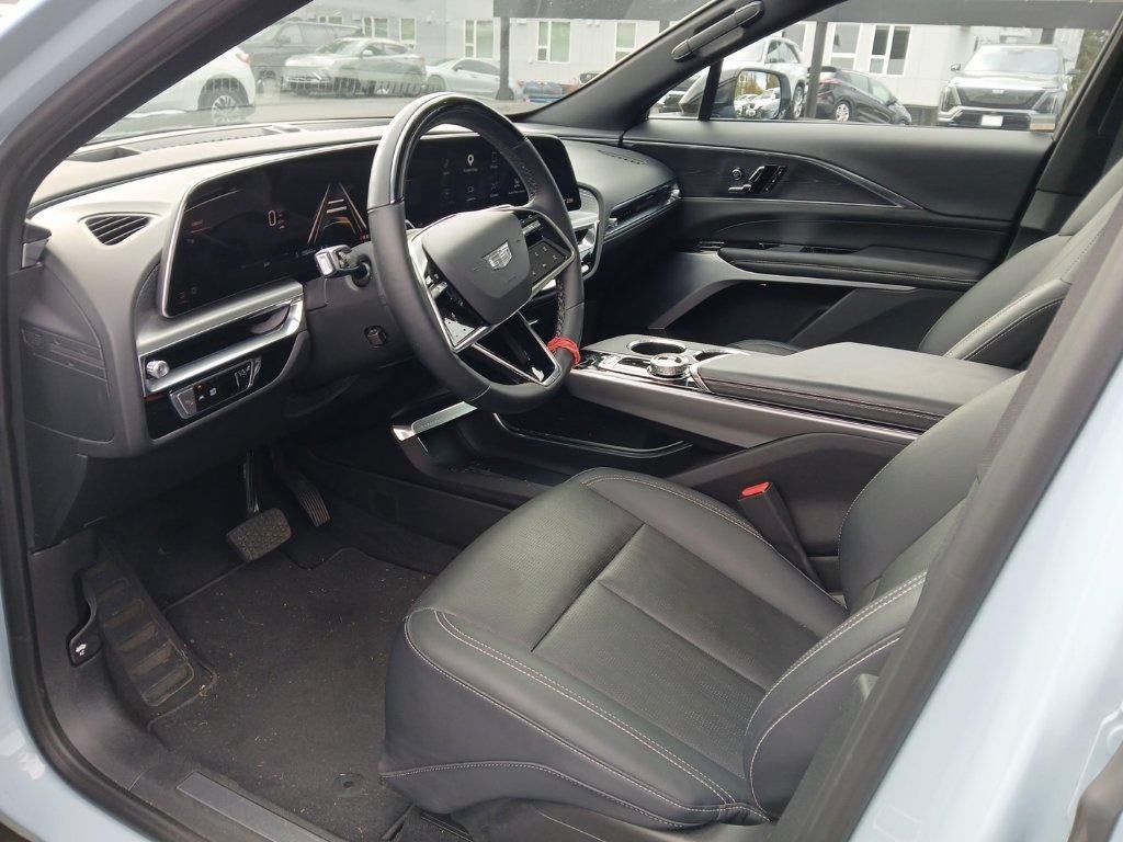 2024 Cadillac LYRIQ Sport 2