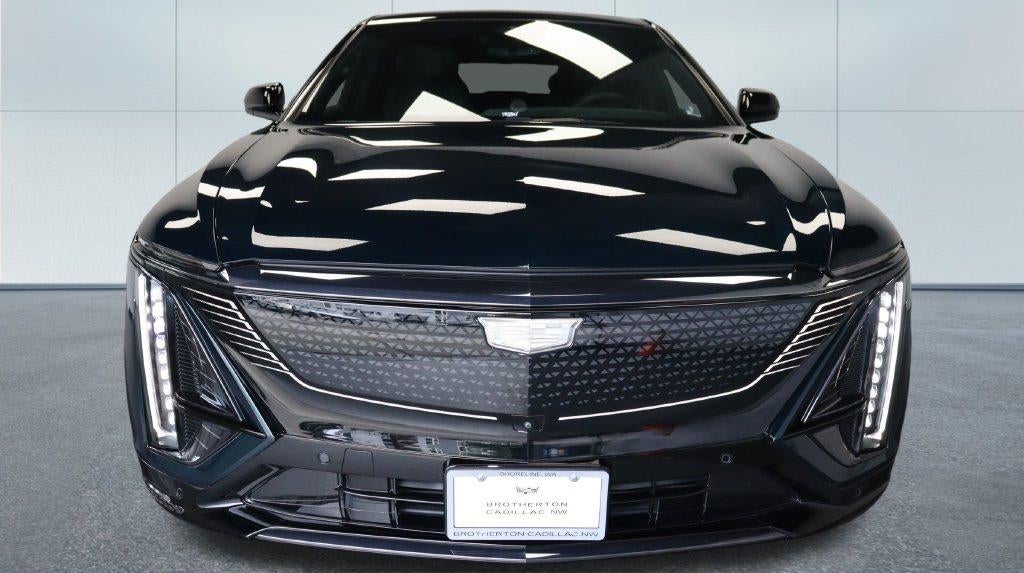 2024 Cadillac LYRIQ Sport 2