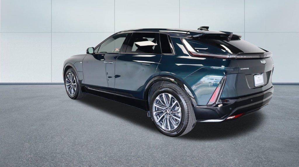 2024 Cadillac LYRIQ Sport 2