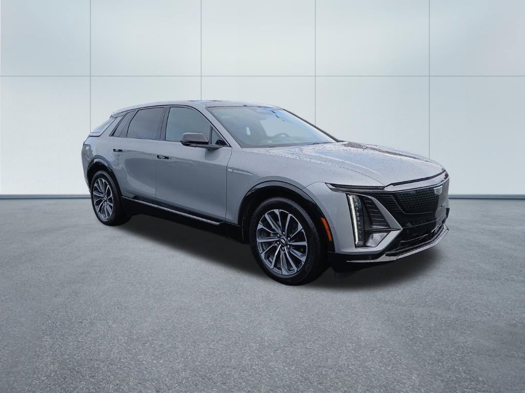 2024 Cadillac LYRIQ Sport 2