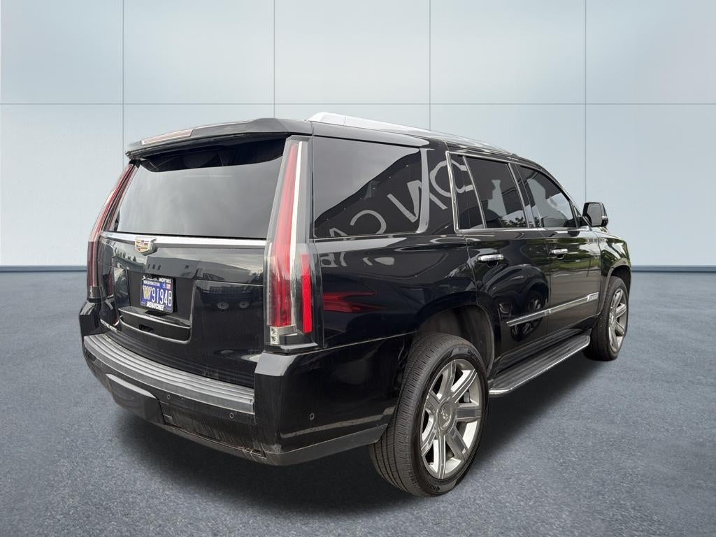 2017 Cadillac Escalade Luxury