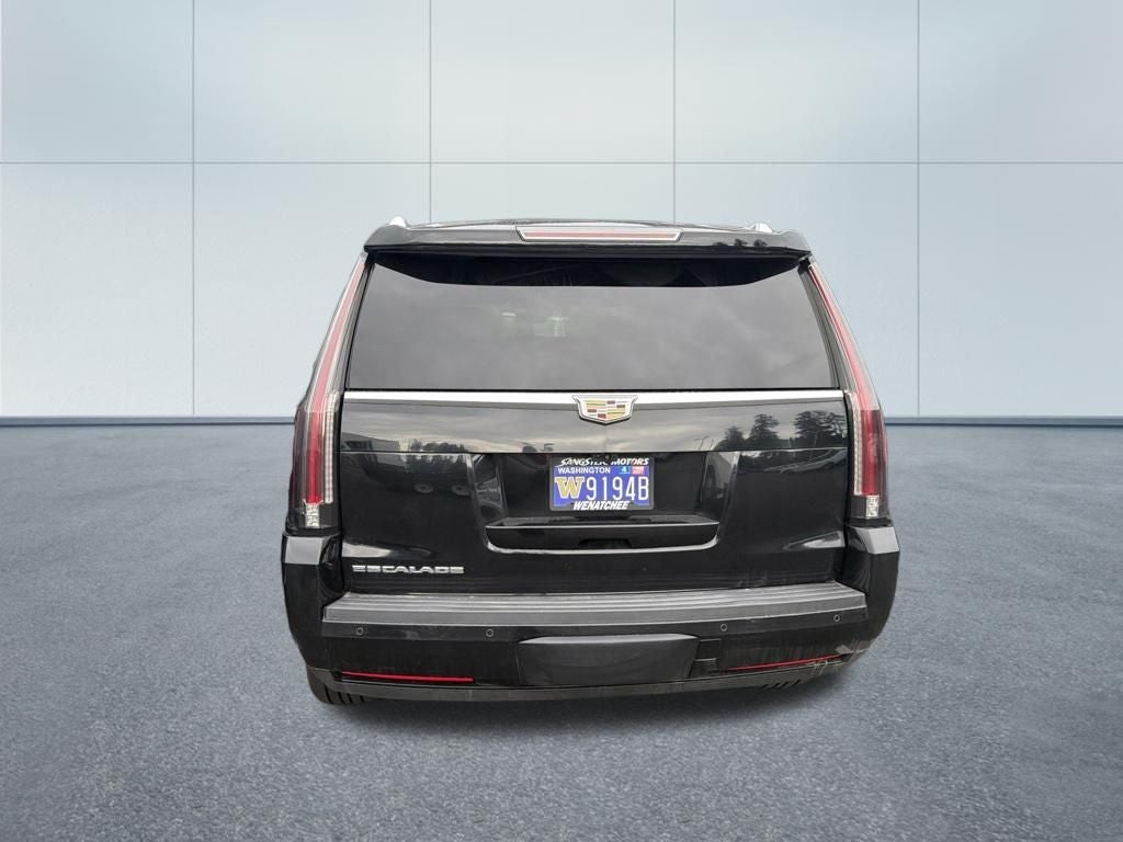 2017 Cadillac Escalade Luxury
