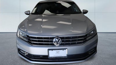 2018 Volkswagen Passat 2.0T SEL Premium