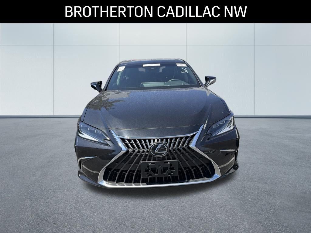 2023 Lexus ES 300h Ultra Luxury