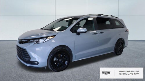 2025 Toyota Sienna Woodland Edition