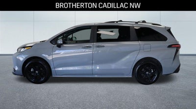 2025 Toyota Sienna Woodland Edition