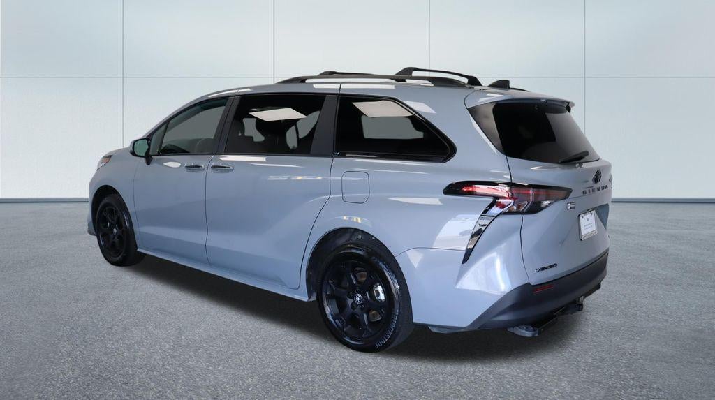 2025 Toyota Sienna Woodland Edition
