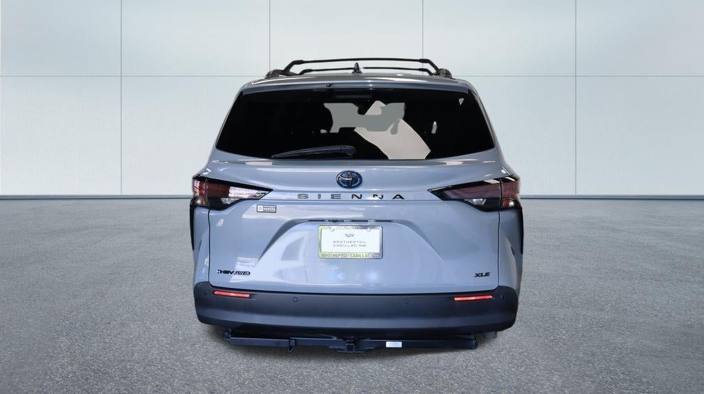 2025 Toyota Sienna Woodland Edition