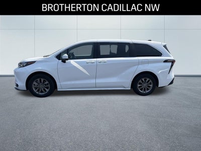 2024 Toyota Sienna LE AWD