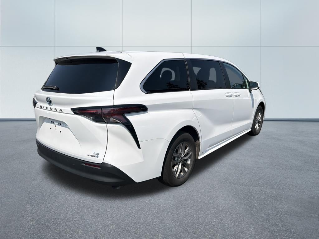 2024 Toyota Sienna LE AWD