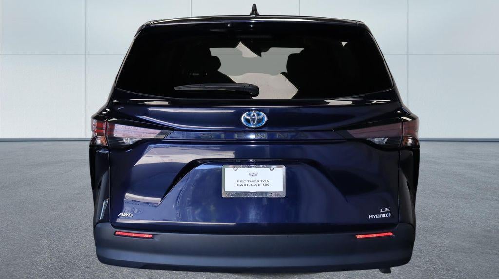 2024 Toyota Sienna LE AWD