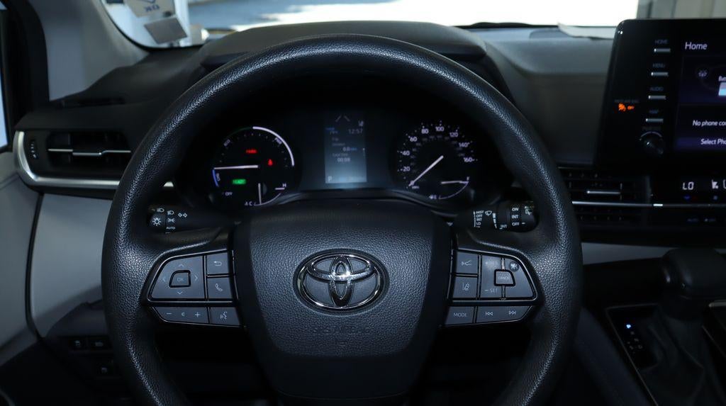 2024 Toyota Sienna LE AWD