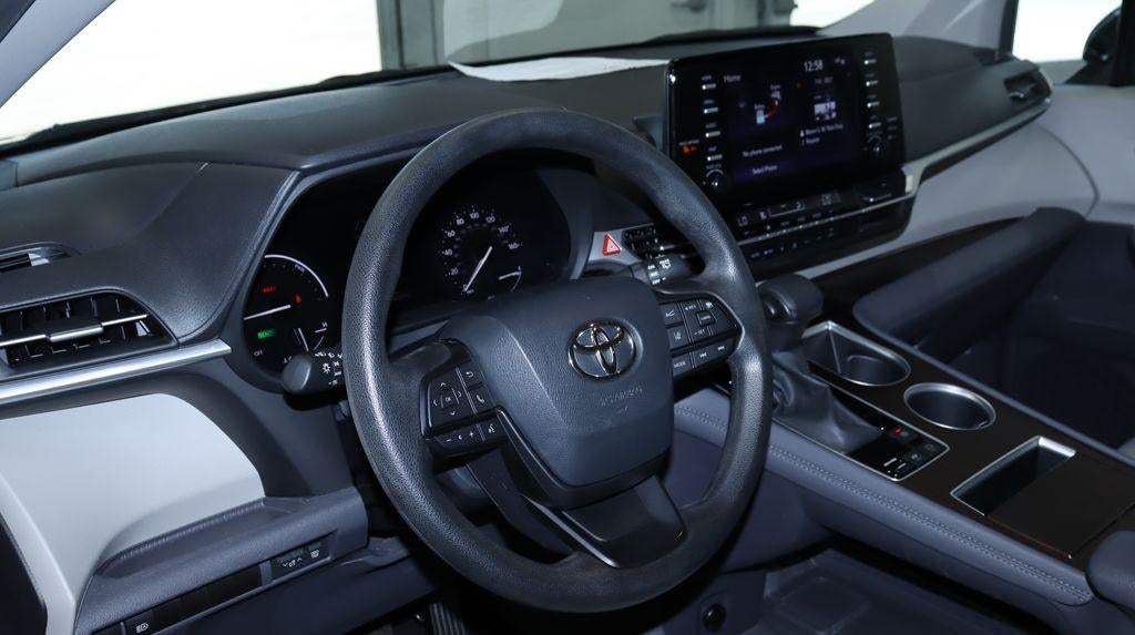 2024 Toyota Sienna LE AWD