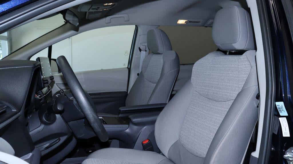2024 Toyota Sienna LE AWD