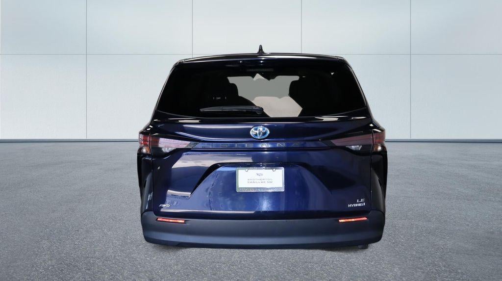 2024 Toyota Sienna LE AWD