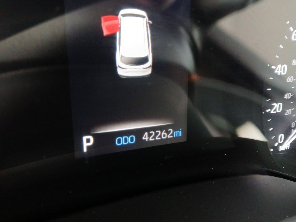 2024 Toyota Sienna LE