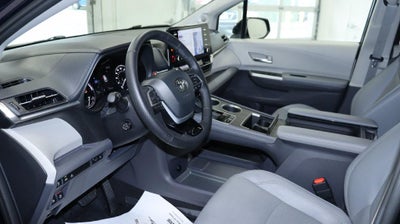 2021 Toyota Sienna Limited