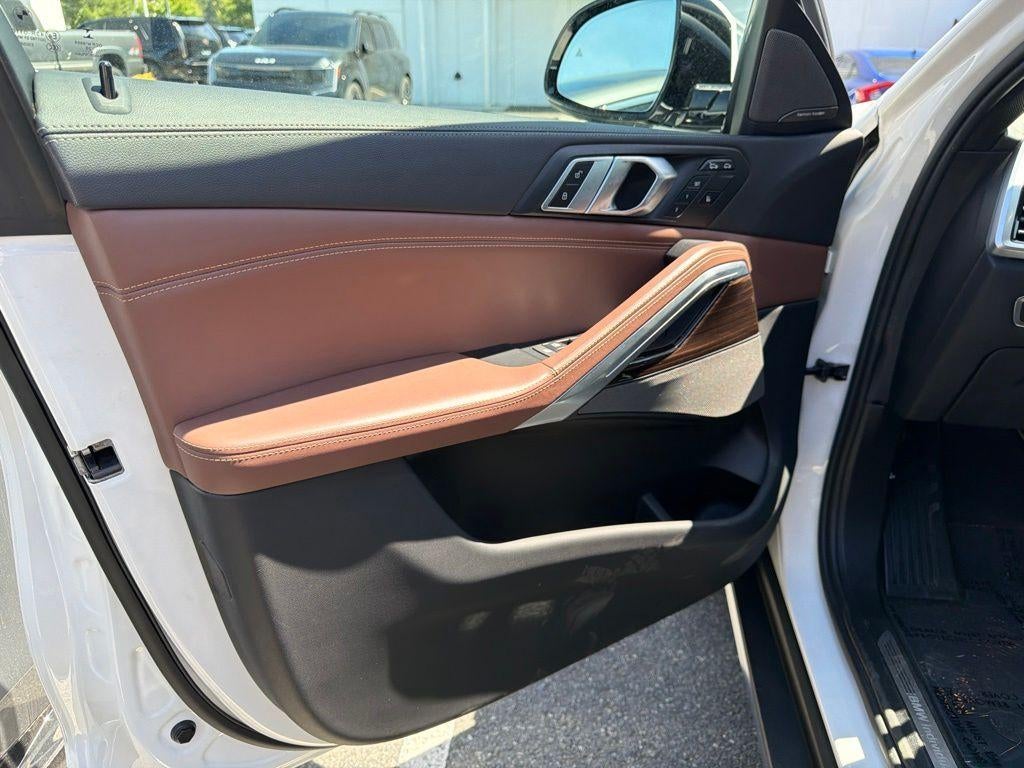 2021 BMW X6 xDrive40i
