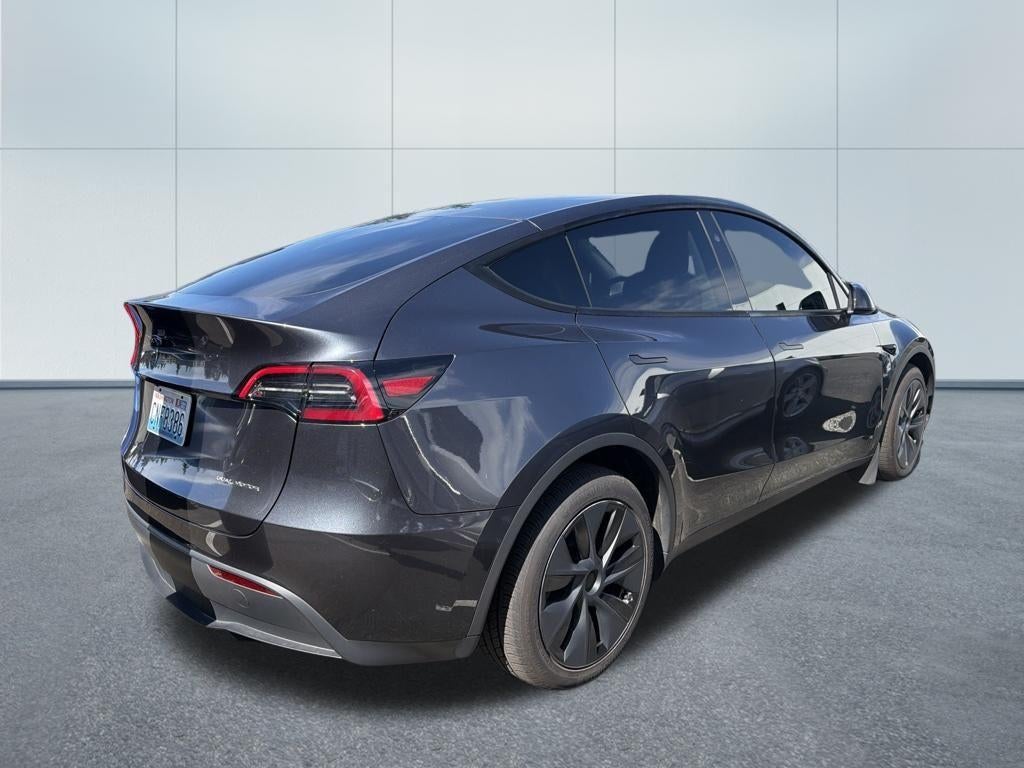 2024 Tesla Model Y Long Range