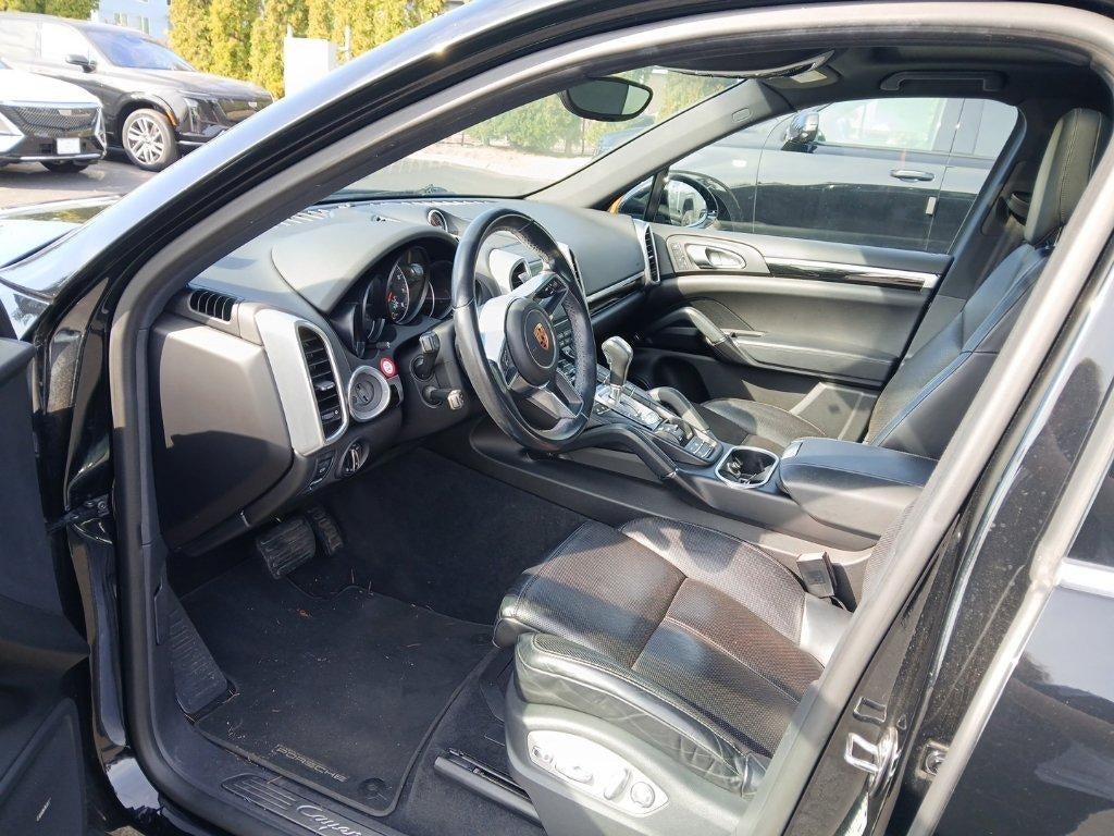 2017 Porsche Cayenne Base
