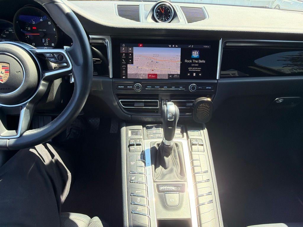 2020 Porsche Macan Base