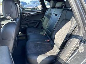 2020 Porsche Macan Base