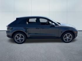 2020 Porsche Macan Base