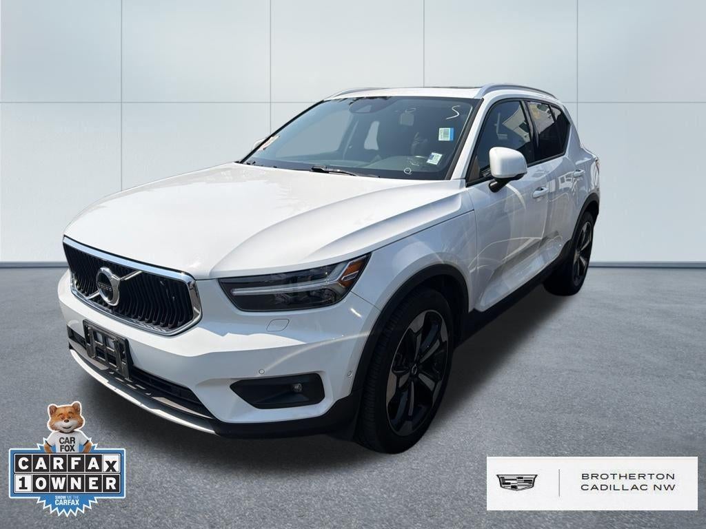2019 Volvo XC40 Momentum