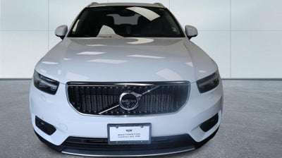 2019 Volvo XC40 Momentum