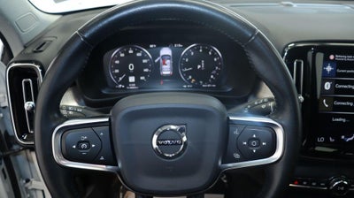 2019 Volvo XC40 Momentum
