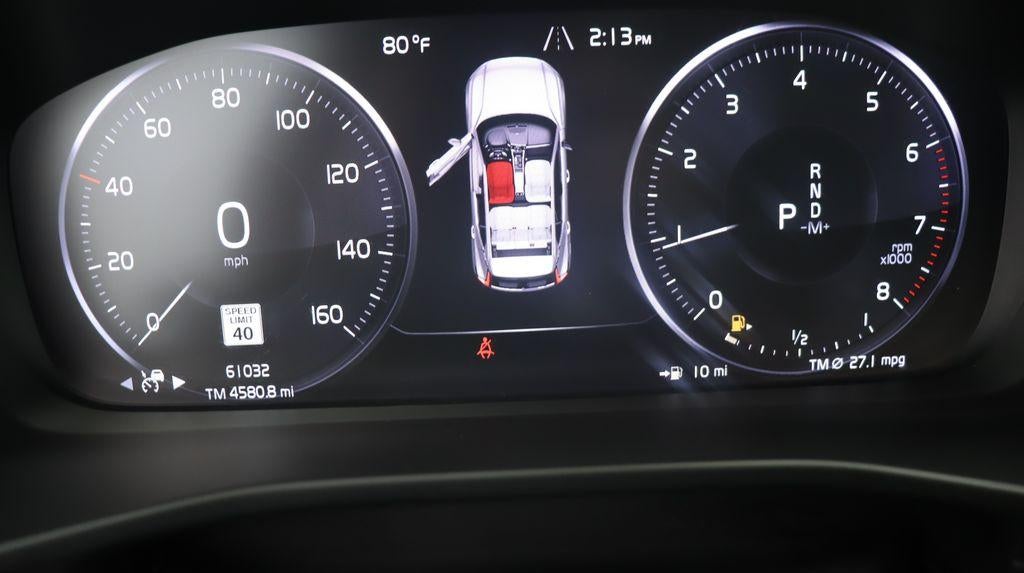 2019 Volvo XC40 Momentum