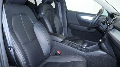2019 Volvo XC40 Momentum