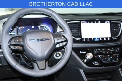 2023 Chrysler Pacifica Hybrid Limited
