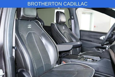 2023 Chrysler Pacifica Hybrid Limited