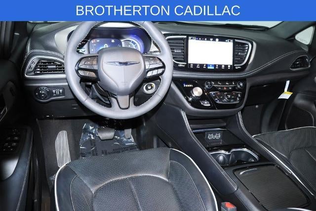 2023 Chrysler Pacifica Hybrid Limited