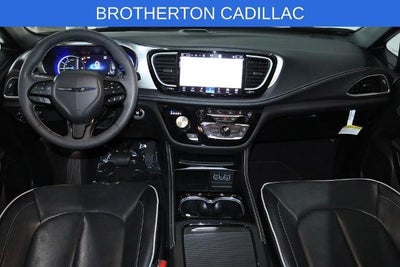 2023 Chrysler Pacifica Hybrid Limited