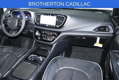 2023 Chrysler Pacifica Hybrid Limited