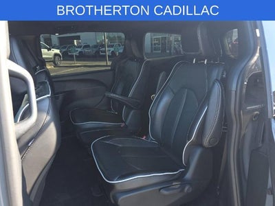2023 Chrysler Pacifica Hybrid Limited