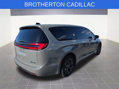 2023 Chrysler Pacifica Hybrid Limited