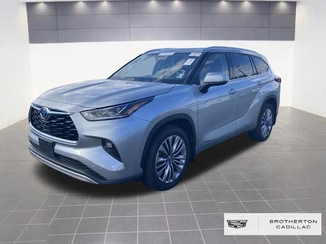 2021 Toyota Highlander Hybrid Platinum
