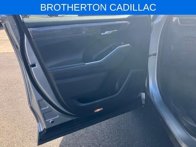 2021 Toyota Highlander Hybrid Platinum