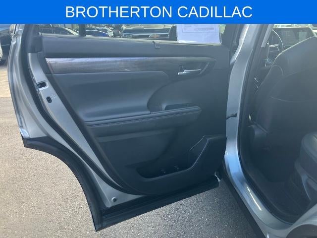 2021 Toyota Highlander Hybrid Platinum