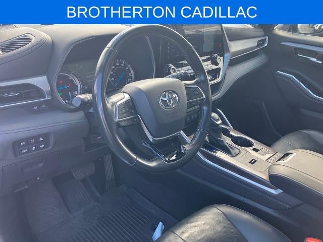 2021 Toyota Highlander Hybrid Platinum